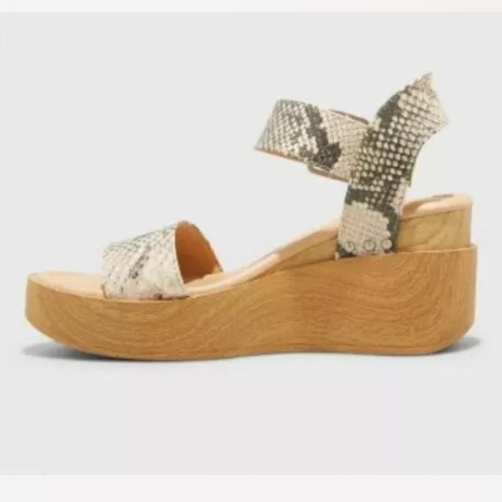 Universal Thread Gray Snake Ember Platform NWT - image 2